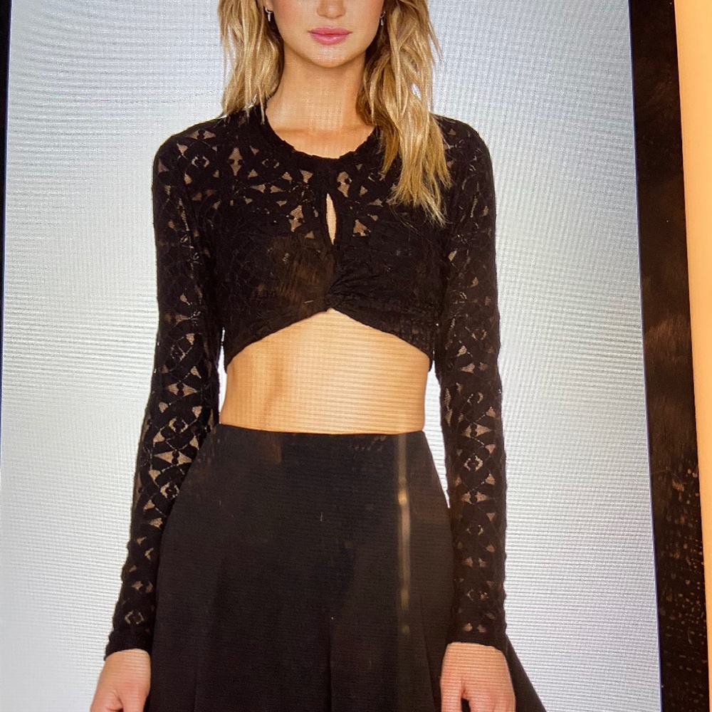 New with Tags BCBG Maxazria TAELOR Black Lace Crop Top Small